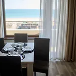 Ena Sunrise Summerland Apartmán Mamaia