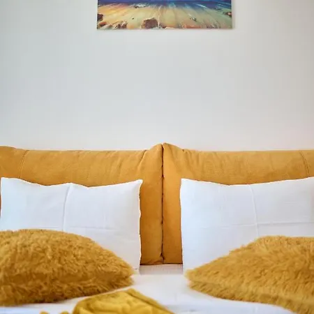 Ena Sunrise Summerland