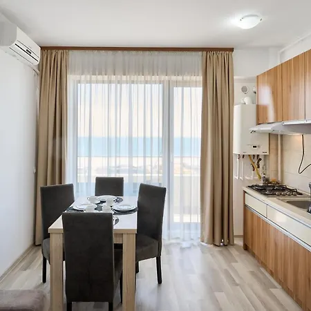 Ena Sunrise Summerland Apartment Mamaia