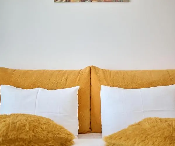 Ena Sunrise Summerland