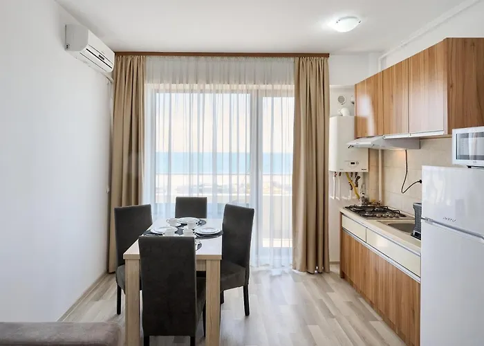 Ena Sunrise Summerland Apartment Mamaia